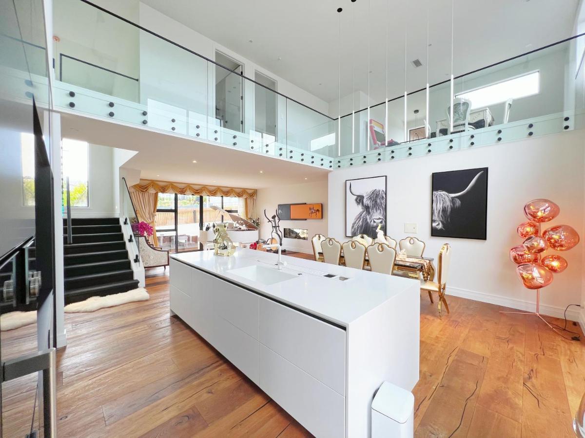 Elegant Beach House In Long Bay Vila Auckland Exterior foto